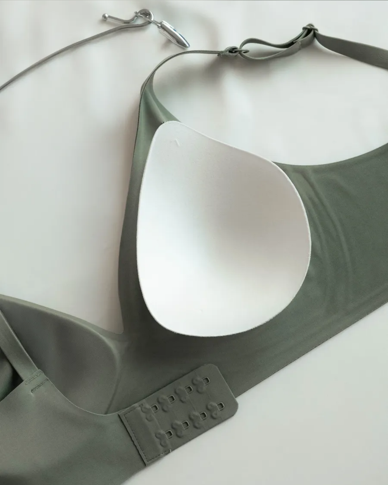 Premium Comfort Bra — Thin Straps & Soft Support — Cygnuss