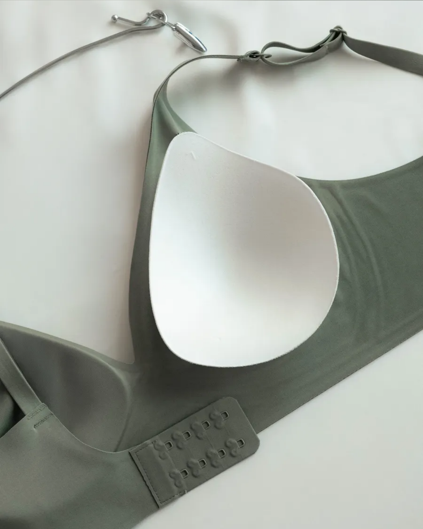 Premium Comfort Bra — Thin Straps & Soft Support — Cygnuss